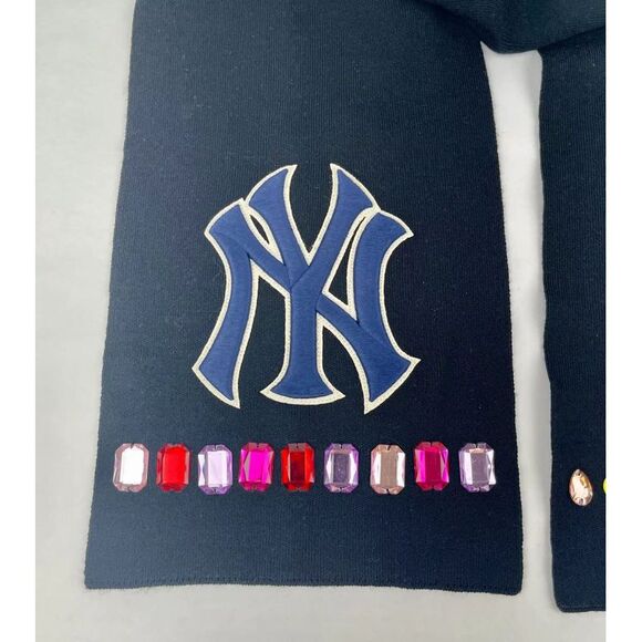 Gucci NY Yankee Black Wool Scarf With Multicolor Gems - Picture 5 of 11